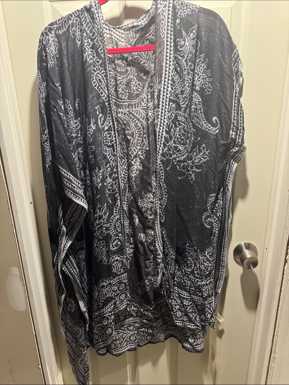 Black and White Paisley Shawl Cardigan - Women Accessories